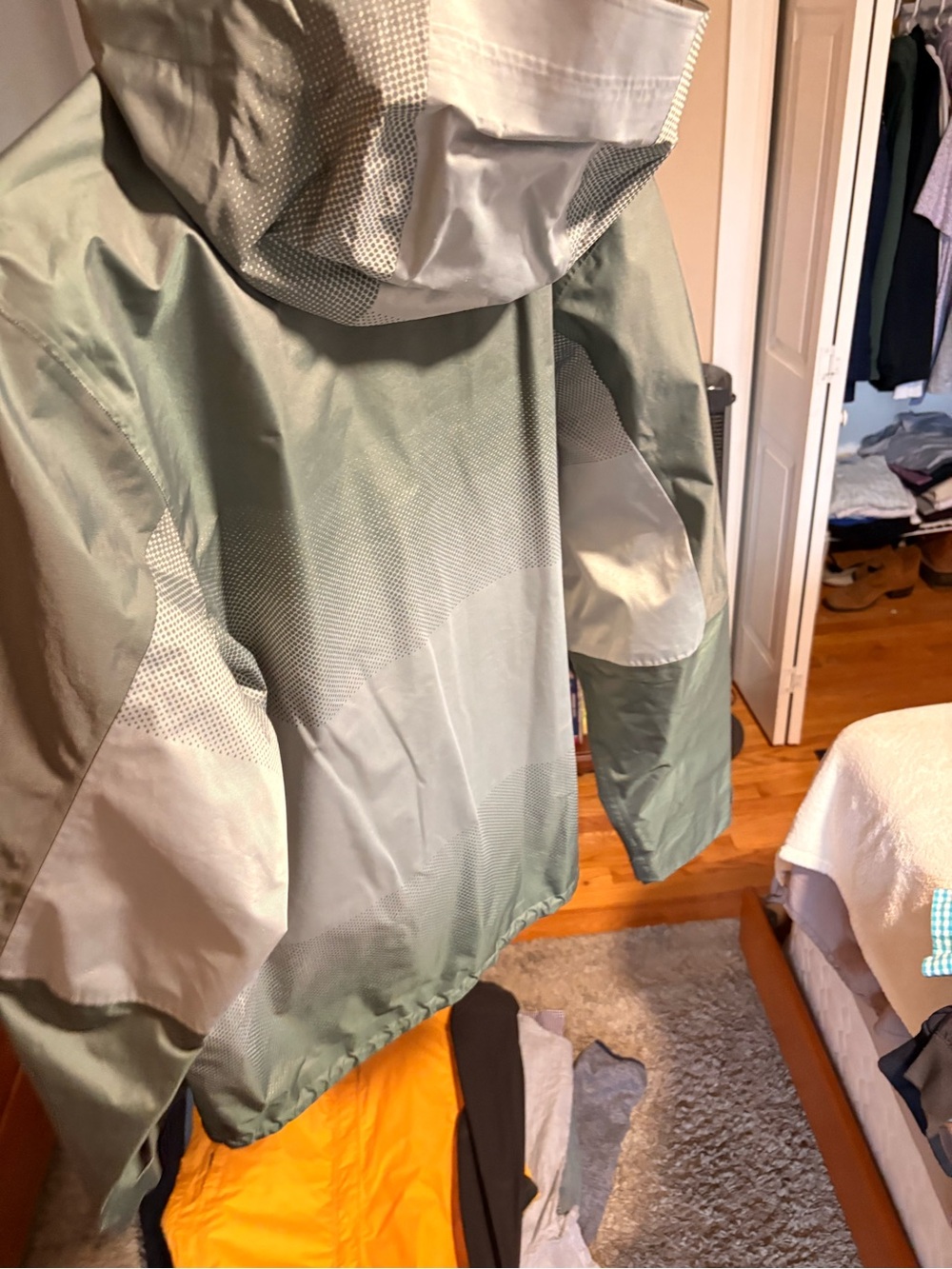 The North Face Men's Sage Green and Light Gray Raincoat